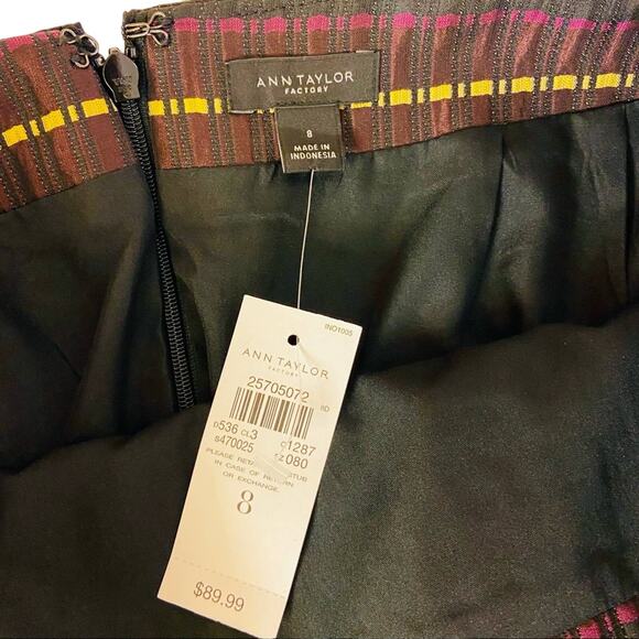 Ann Taylor Factory Multi-Color Jacquard Stripe Pencil Skirt, Sz 8 -- NWT - Picture 6 of 6